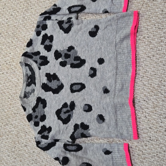 Primark Grey and Black Leopard-Pattern Knit Sweater - Picture 4 of 12